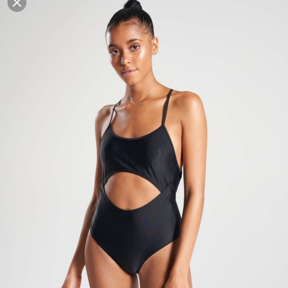 Black gymshark swimsuit